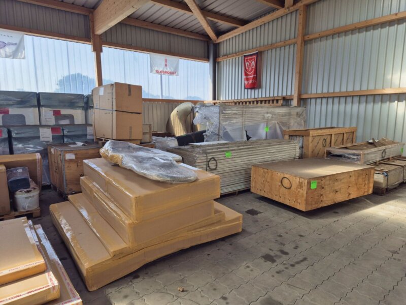 Umzug Auswanderung Container Logistik Versand Weltweit Global Logistics Group Kartons Haushalt Relocation Fracht 3